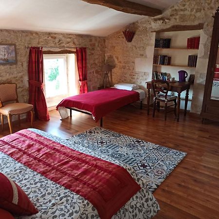 Bed and Breakfast La Pastorale Beurlay Zimmer foto