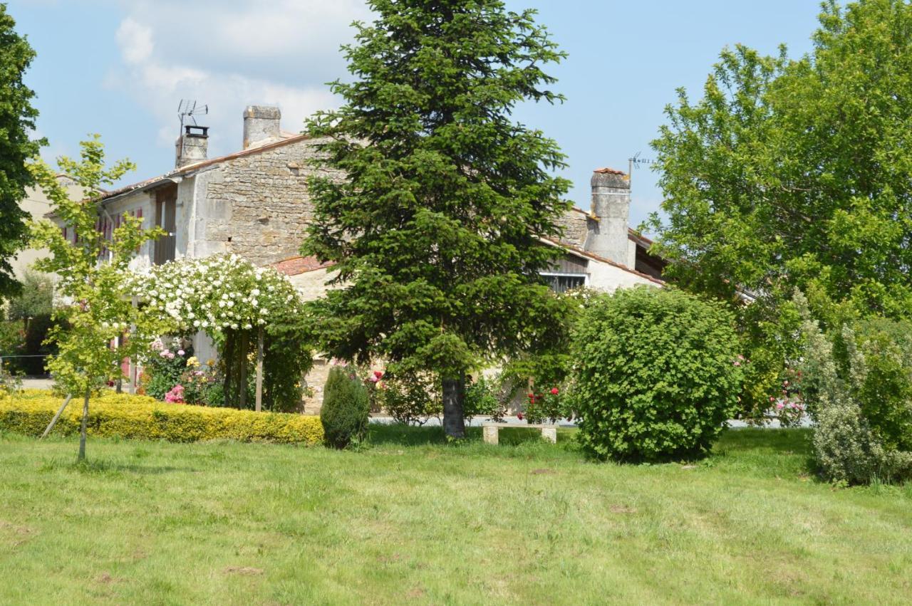 Bed and Breakfast La Pastorale Beurlay Exterior foto
